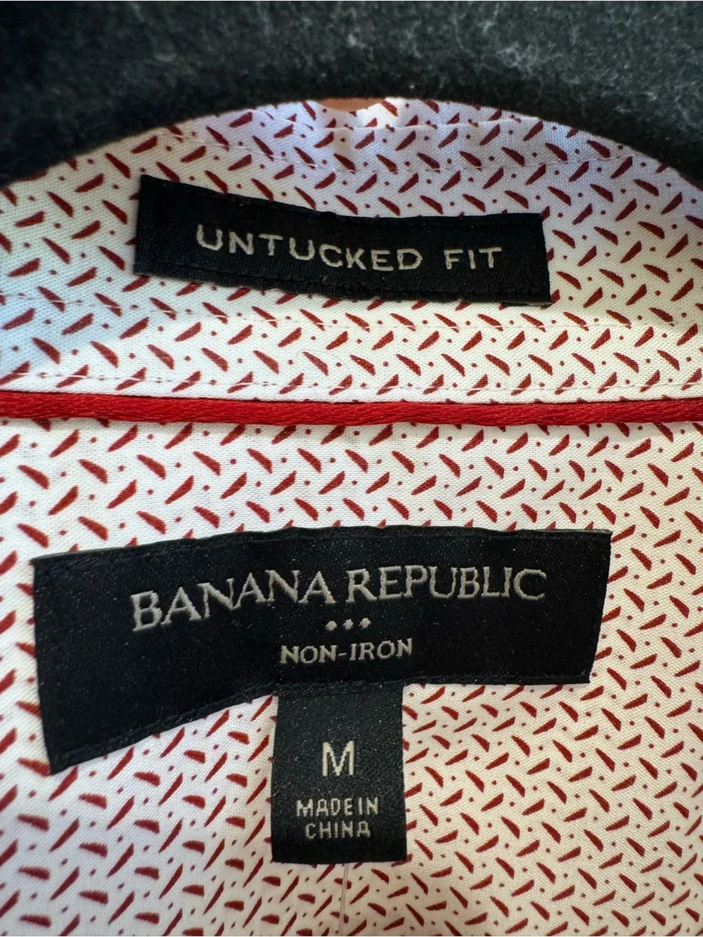 Banana Republic Men's White Shirt with Red Micro Pattern NWT untucked